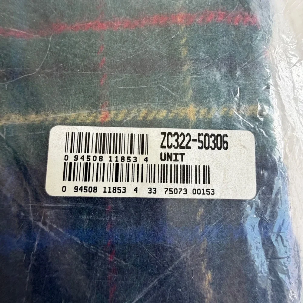 VTG Pendleton Highland Motor Robe Wool Blanket Plaid Green Blue NWT USA